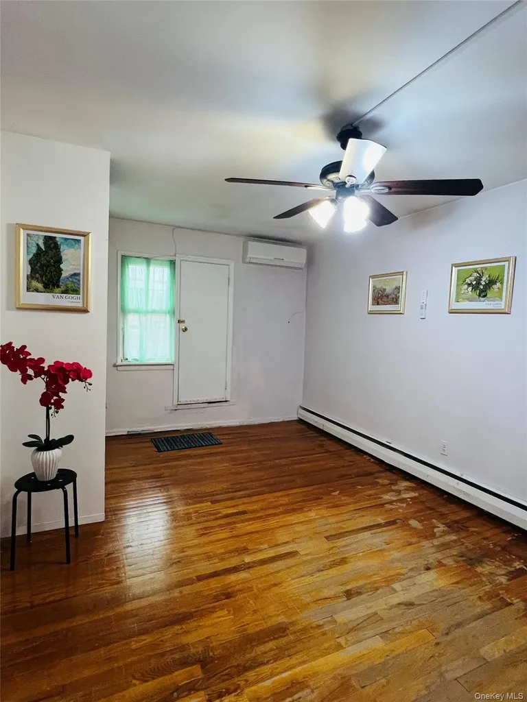 152-10 Peck Avenue Flushing NY 11355