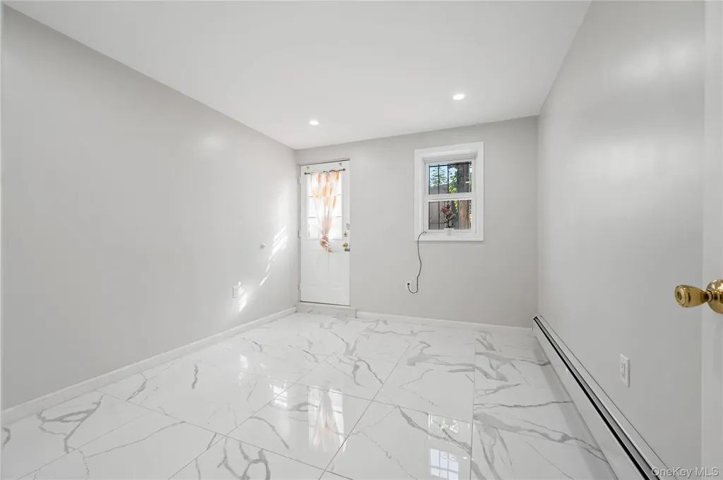 152-10 Peck Avenue Flushing NY 11355