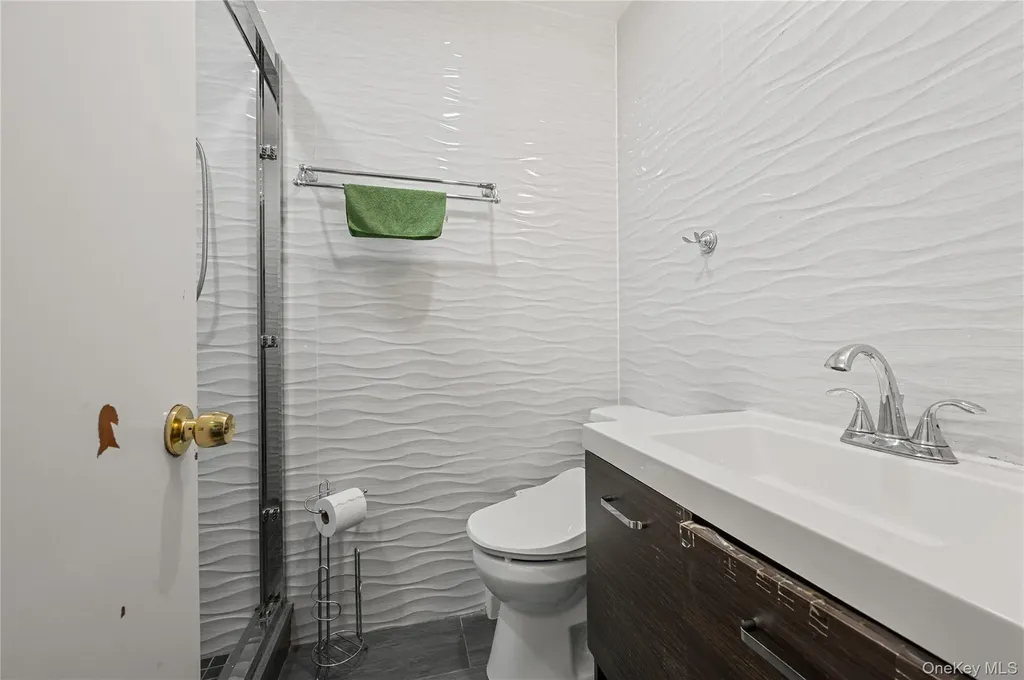 152-10 Peck Avenue Flushing NY 11355