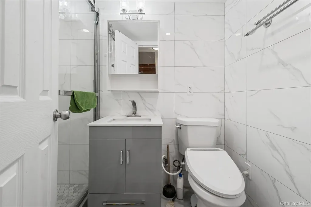 152-10 Peck Avenue Flushing NY 11355