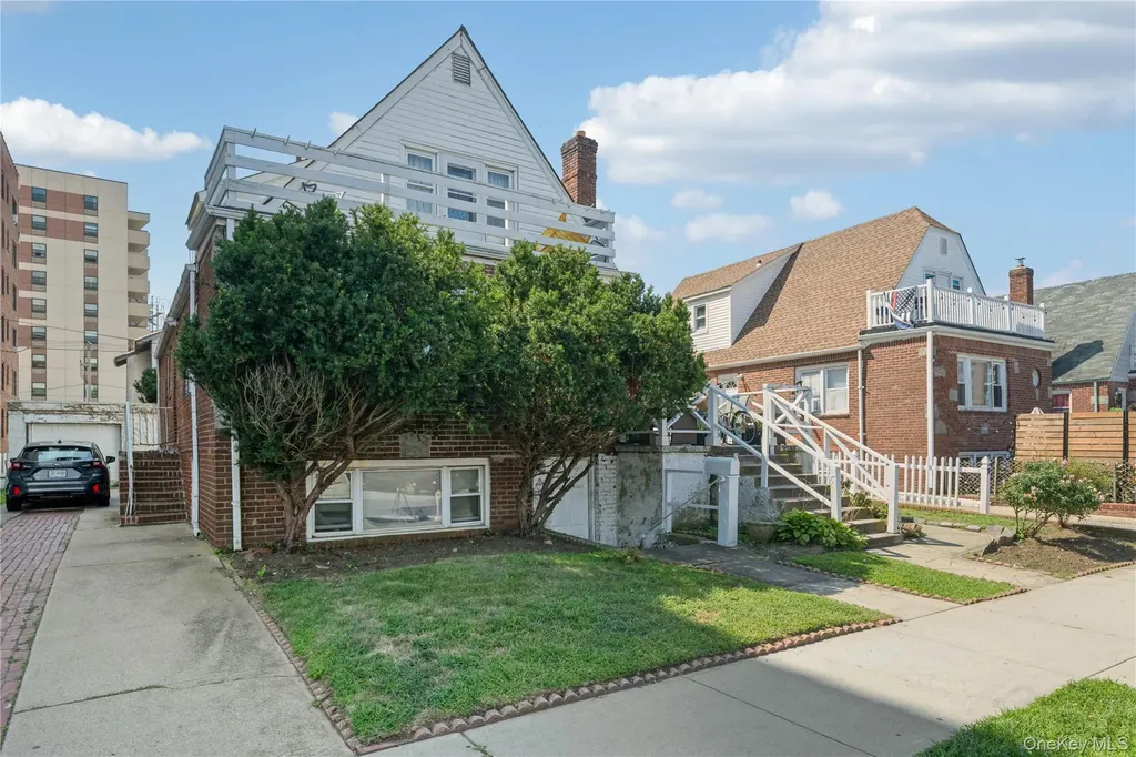 370 E Broadway Long Beach NY 11561