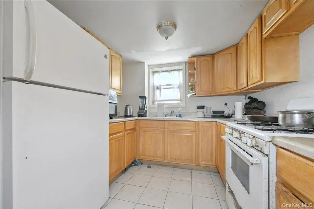 370 E Broadway Long Beach NY 11561