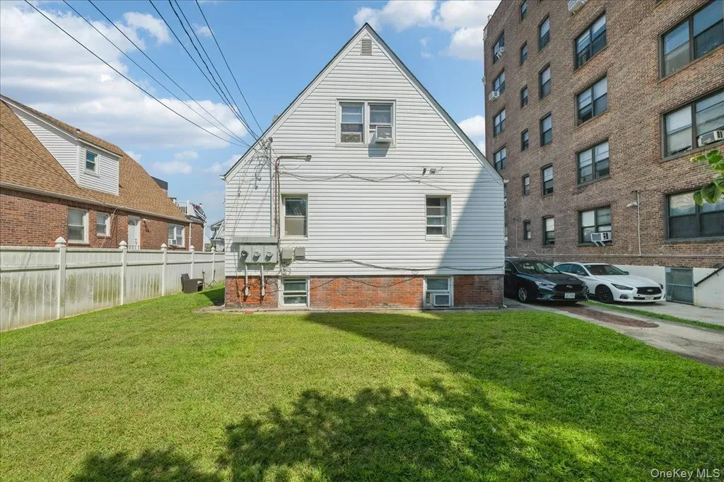 370 E Broadway Long Beach NY 11561