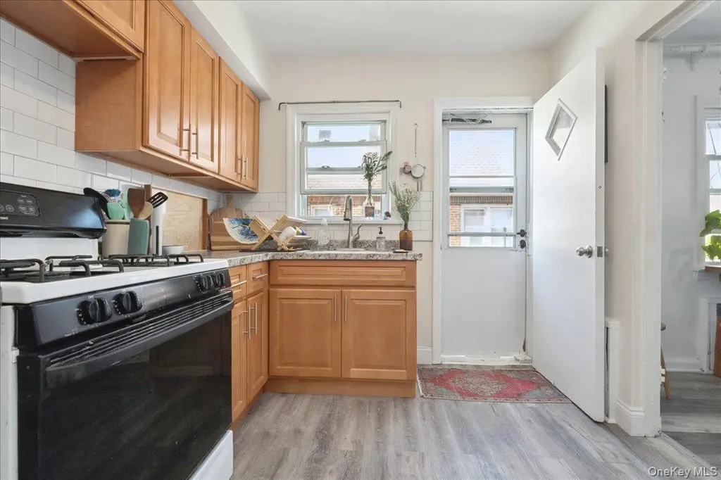 370 E Broadway Long Beach NY 11561