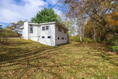 82 Lake Road Pine Plains NY 12567