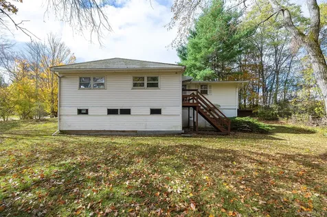82 Lake Road Pine Plains NY 12567