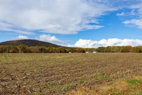 82 Lake Road Pine Plains NY 12567