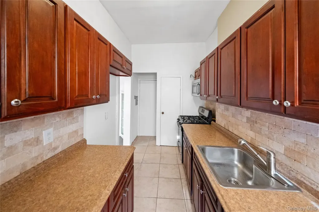 968 Saint Johns Place Brooklyn NY 11213