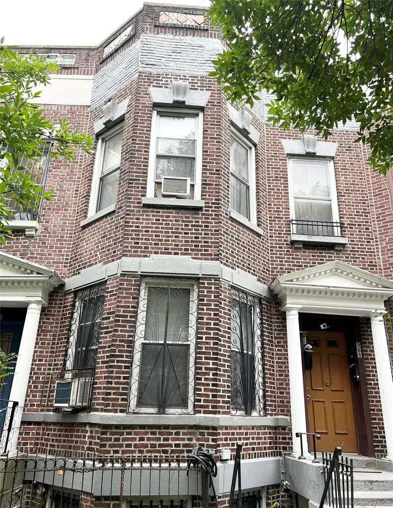 968 Saint Johns Place Brooklyn NY 11213
