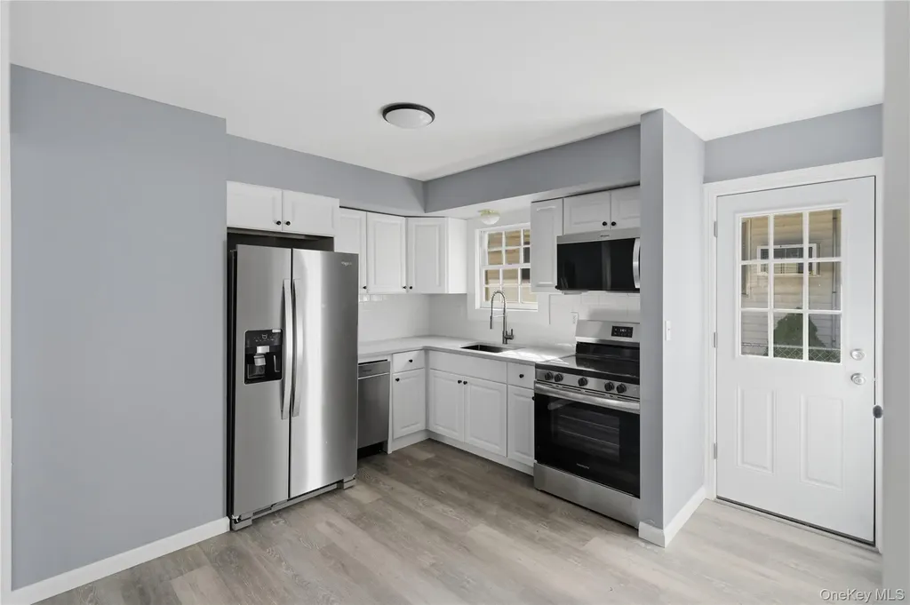 180 Main Avenue Mastic NY 11950