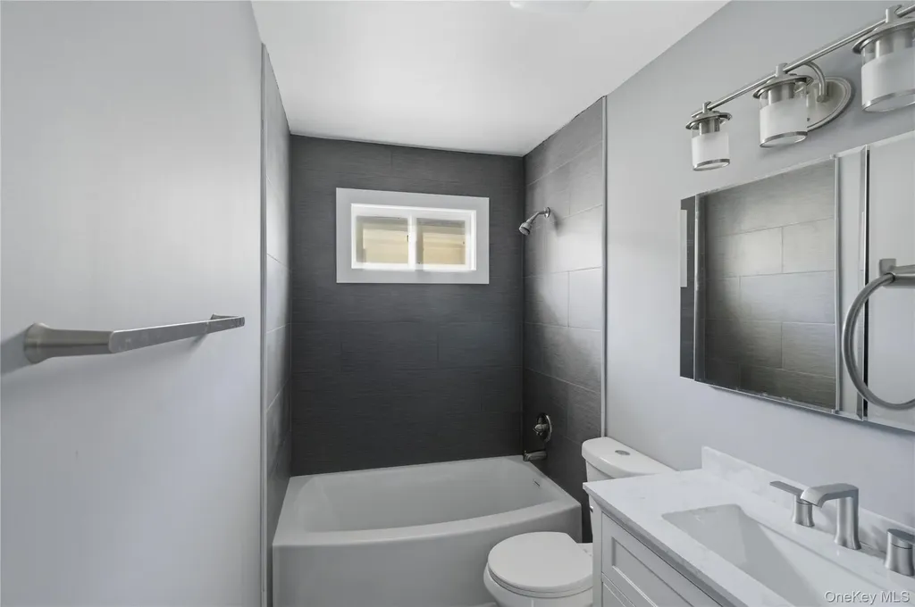 180 Main Avenue Mastic NY 11950