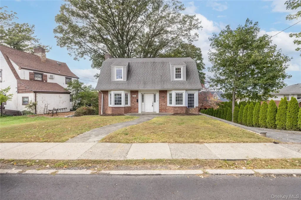 63 Berkshire Road Yonkers NY 10710