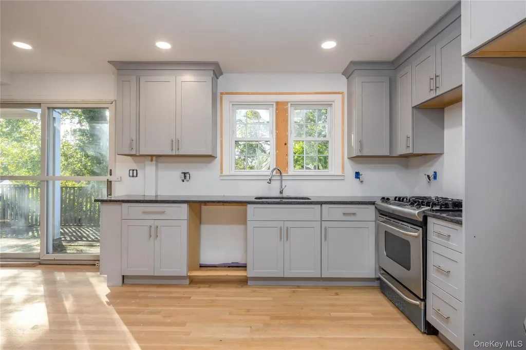 63 Berkshire Road Yonkers NY 10710