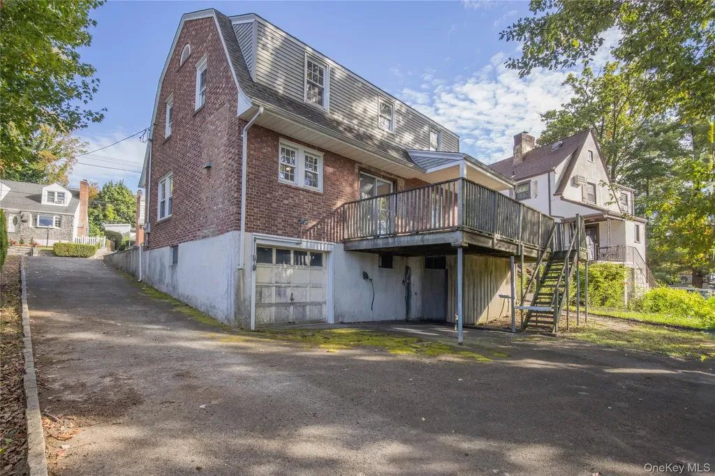 63 Berkshire Road Yonkers NY 10710