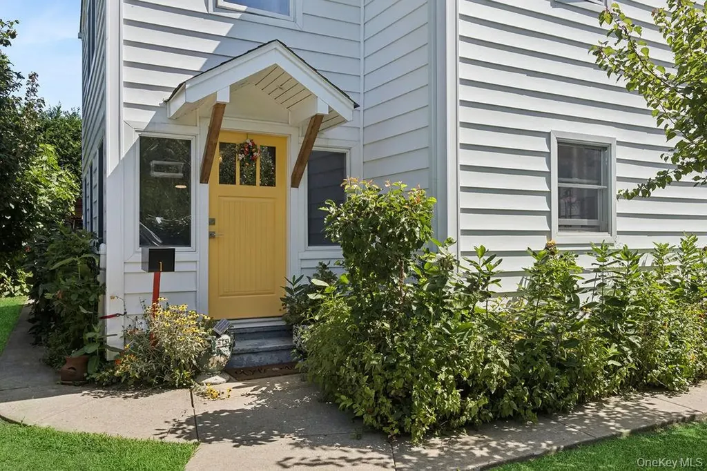 1 Leo Street Patchogue NY 11772