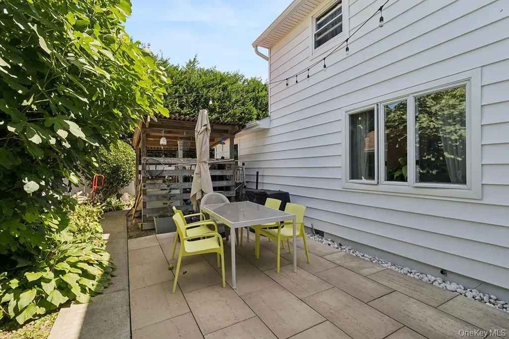 1 Leo Street Patchogue NY 11772
