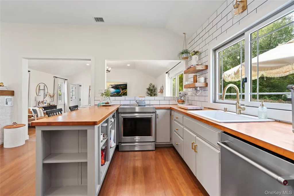 276 Bay Avenue Patchogue NY 11772