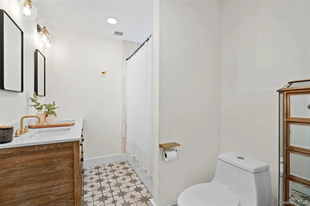 276 Bay Avenue Patchogue NY 11772