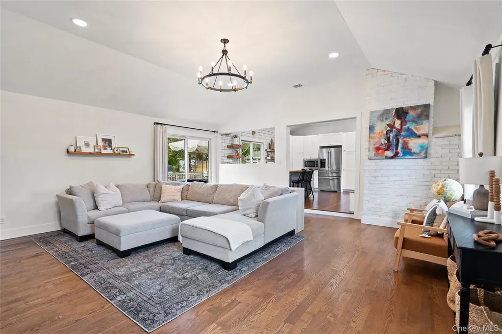 276 Bay Avenue Patchogue NY 11772