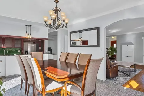 5636 213th Street Bayside NY 11364