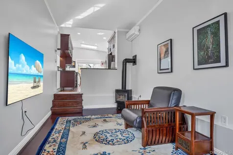 5636 213th Street Bayside NY 11364