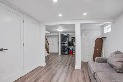 5636 213th Street Bayside NY 11364