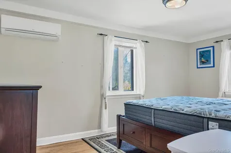 5636 213th Street Bayside NY 11364