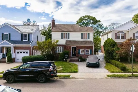 5636 213th Street Bayside NY 11364