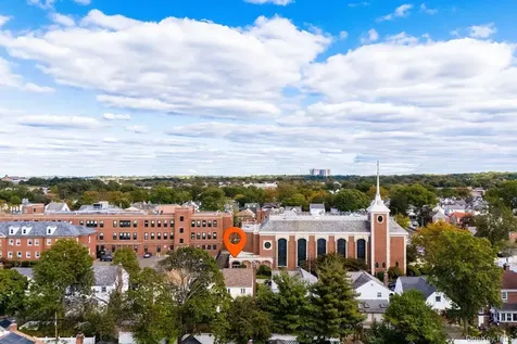 5636 213th Street Bayside NY 11364