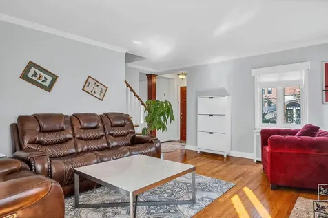 5636 213th Street Bayside NY 11364