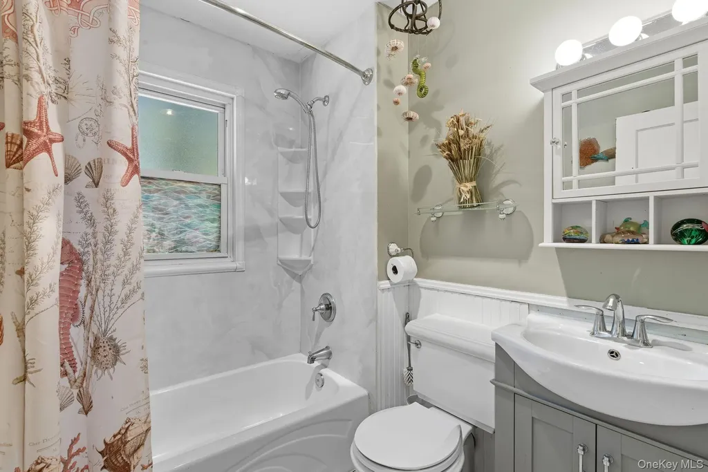 24 Overlook Drive Huntington NY 11743