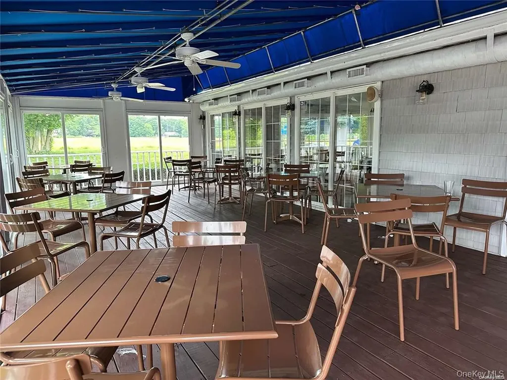 3225 Sound Avenue Riverhead NY 11901