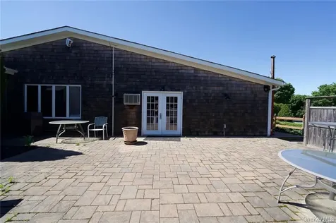 3225 Sound Avenue Riverhead NY 11901