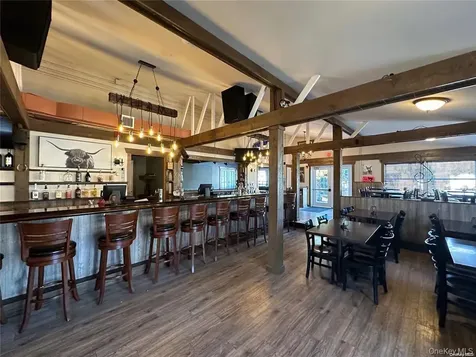 3225 Sound Avenue Riverhead NY 11901