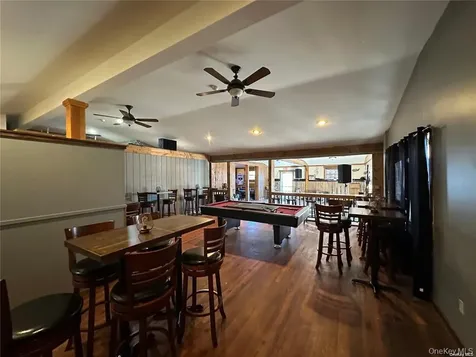 3225 Sound Avenue Riverhead NY 11901