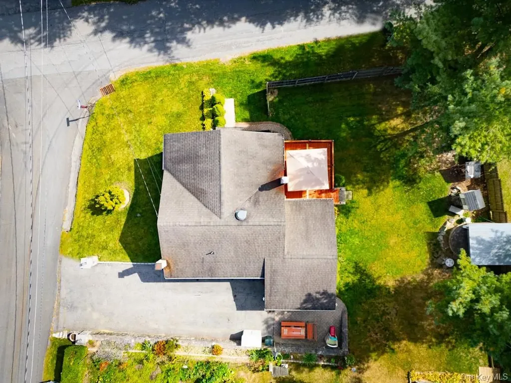 18 Dellacona Road Carmel NY 10512