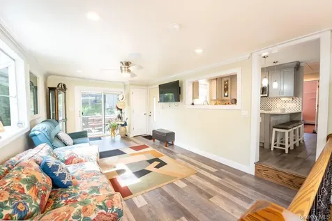 18 Dellacona Road Carmel NY 10512