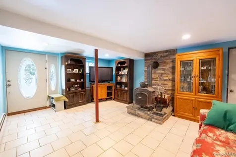 18 Dellacona Road Carmel NY 10512