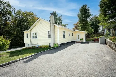 18 Dellacona Road Carmel NY 10512