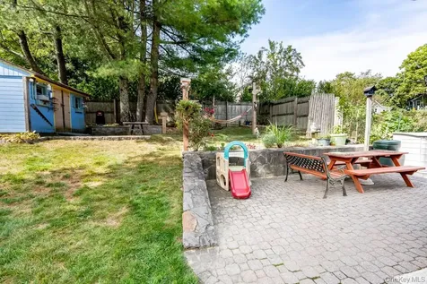 18 Dellacona Road Carmel NY 10512