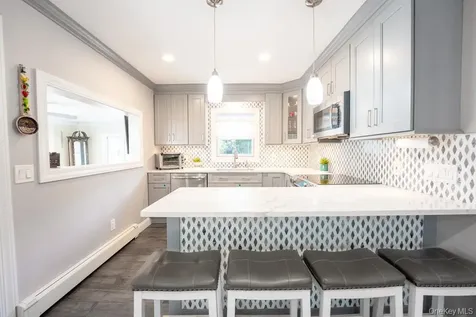 18 Dellacona Road Carmel NY 10512