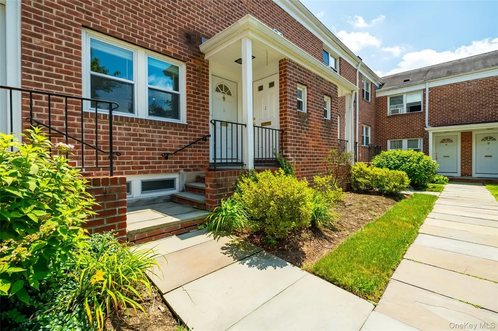 24 Wappanocca Avenue Rye NY 10580
