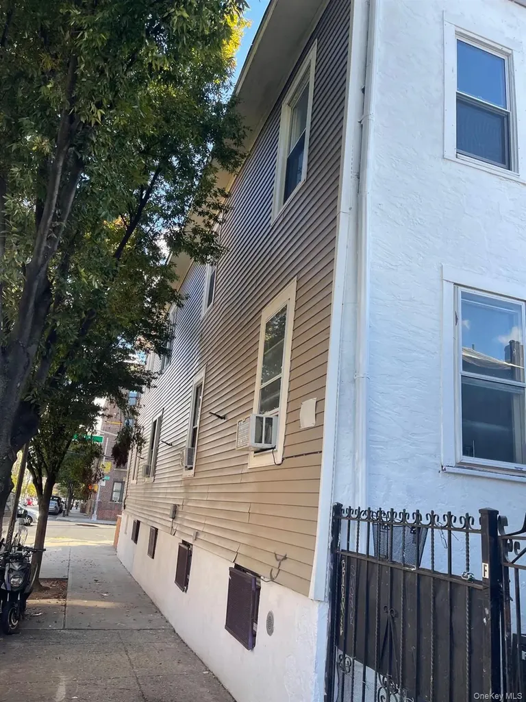 10519 34th Avenue Corona NY 11368