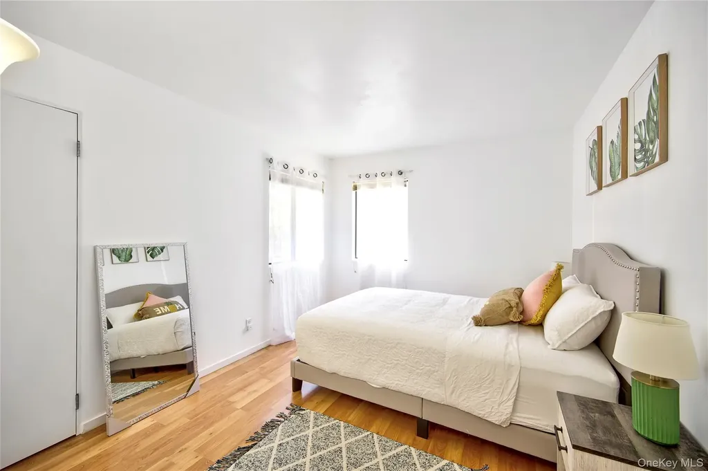8 School Street Hampton Bays NY 11946