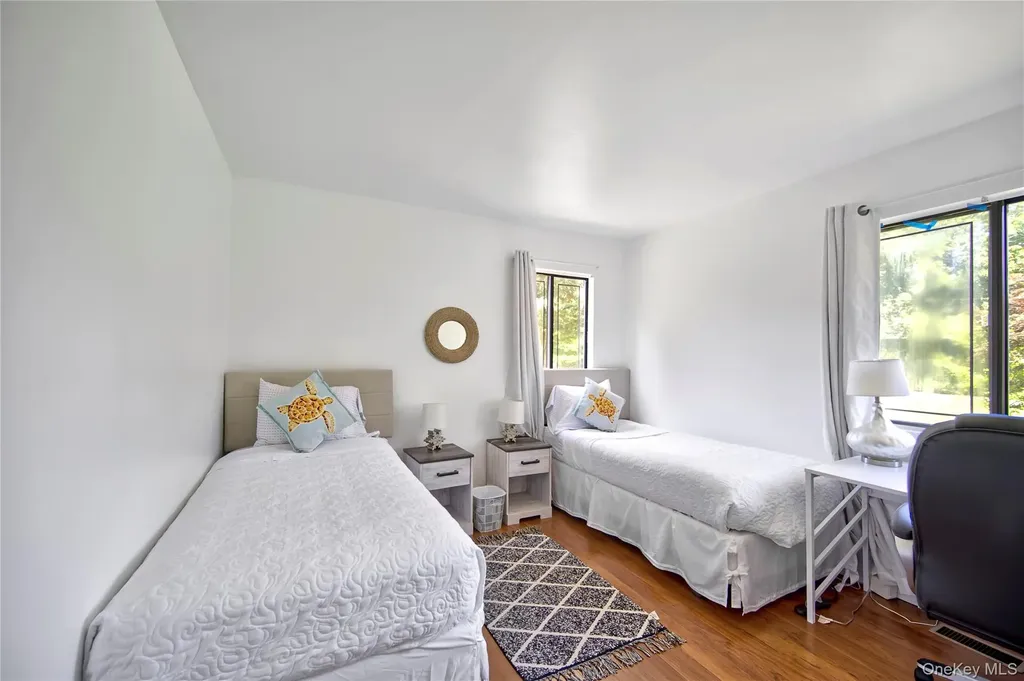 8 School Street Hampton Bays NY 11946