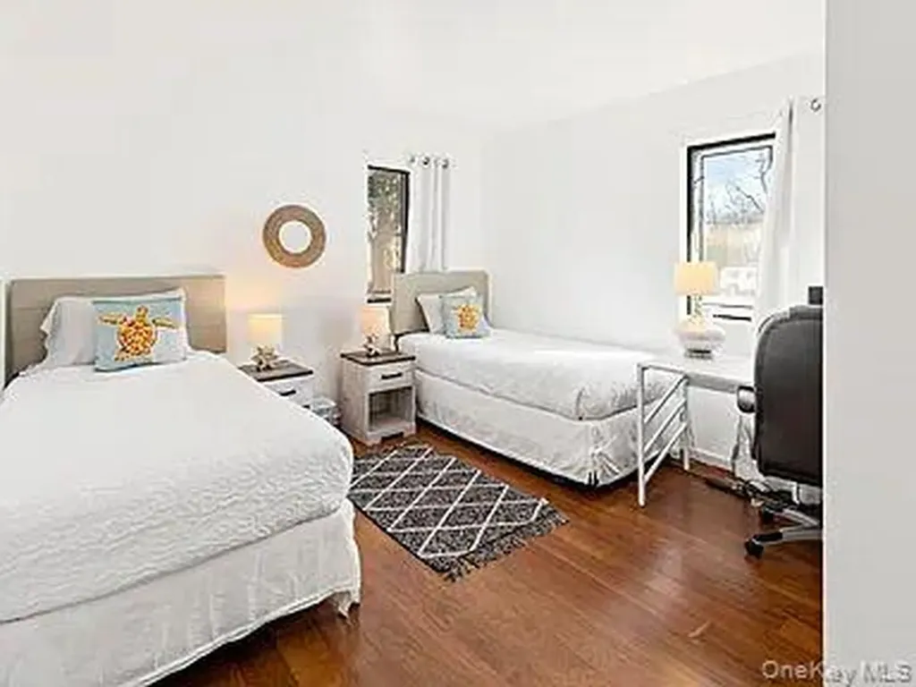 8 School Street Hampton Bays NY 11946