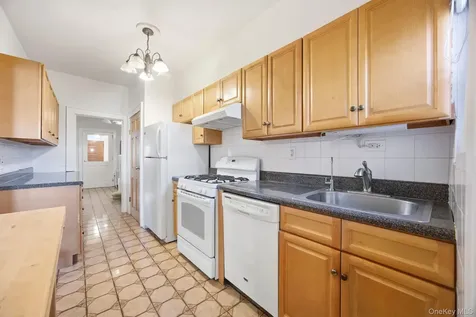 2244 43rd Street Astoria NY 11105