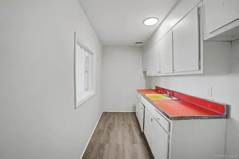 8 Wyndover Woods Lane White Plains NY 10603