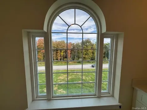 8 Jefferson Avenue New Windsor NY 12553