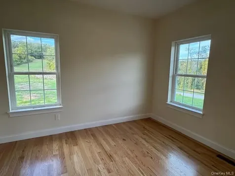 8 Jefferson Avenue New Windsor NY 12553